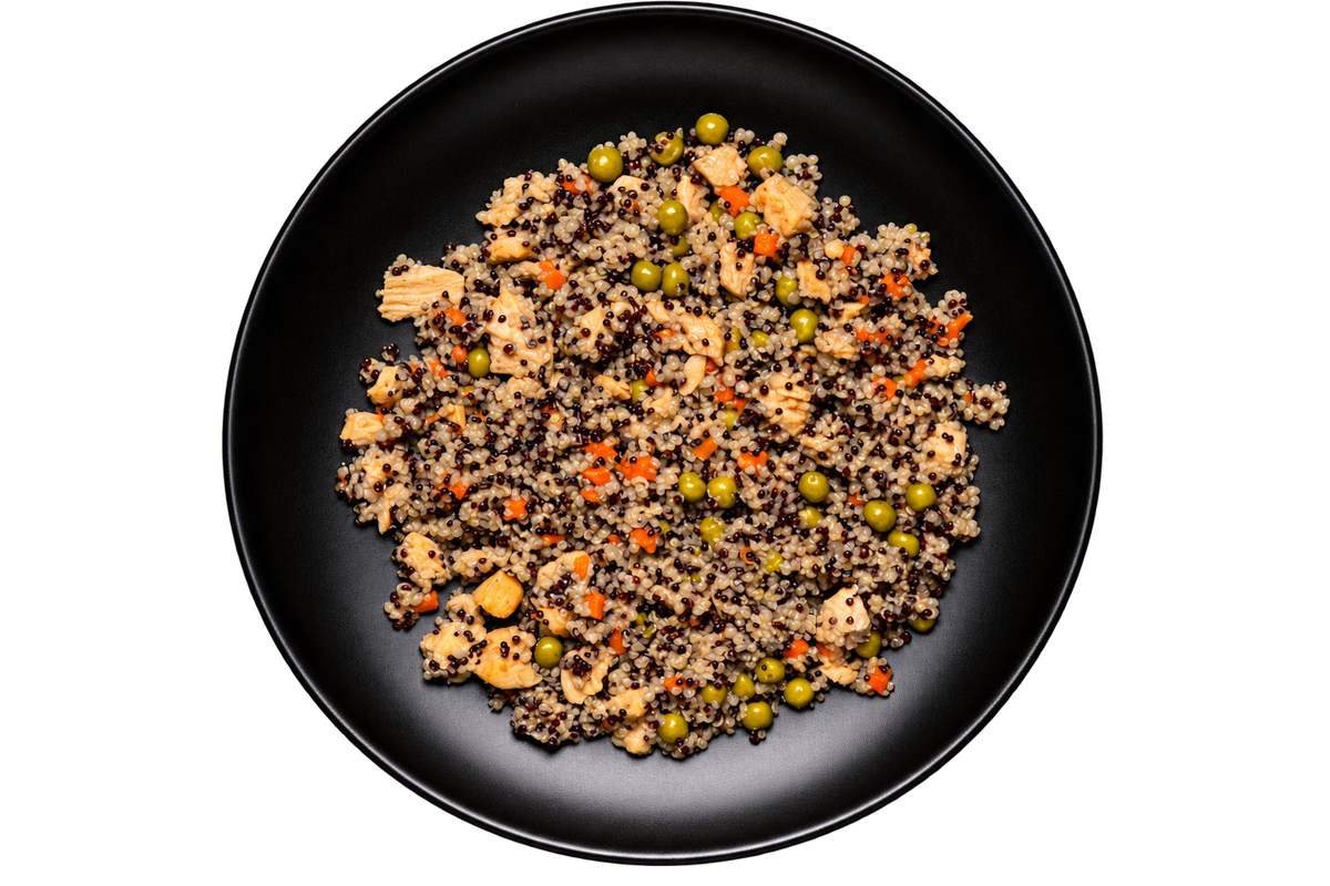 Quinoa con Pollo, Carote e Piselli